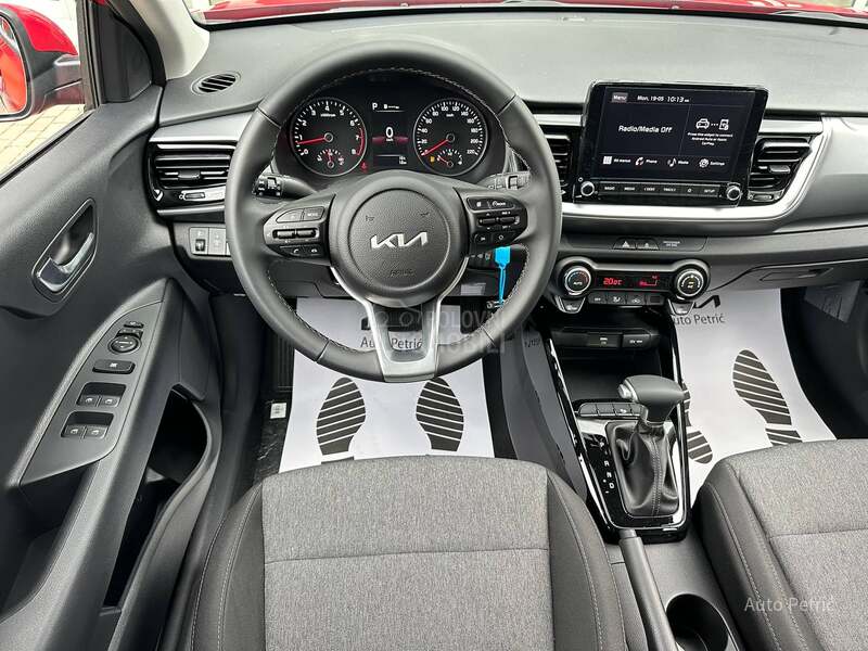 Kia Stonic 1.4 LX URBAN A/T