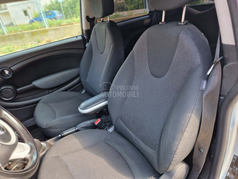 MINI One R56