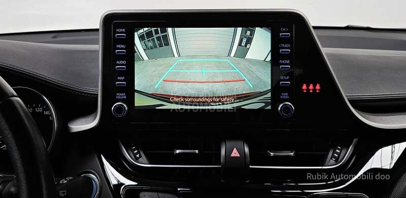 Toyota C-HR 1.8 Hybrid AT