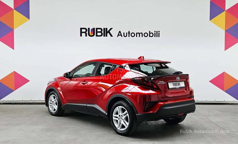 Toyota C-HR 1.8 Hybrid AT