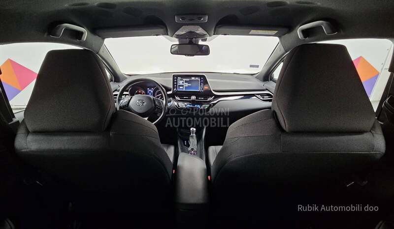 Toyota C-HR 1.8 Hybrid AT