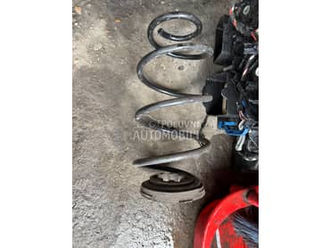 Opruge zadnjih amortizera za Mercedes Benz A Klasa, A 140, A 150 ... od 2012. do 2018. god.