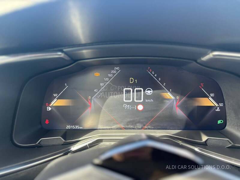 DS 7 1.6/Performance Line