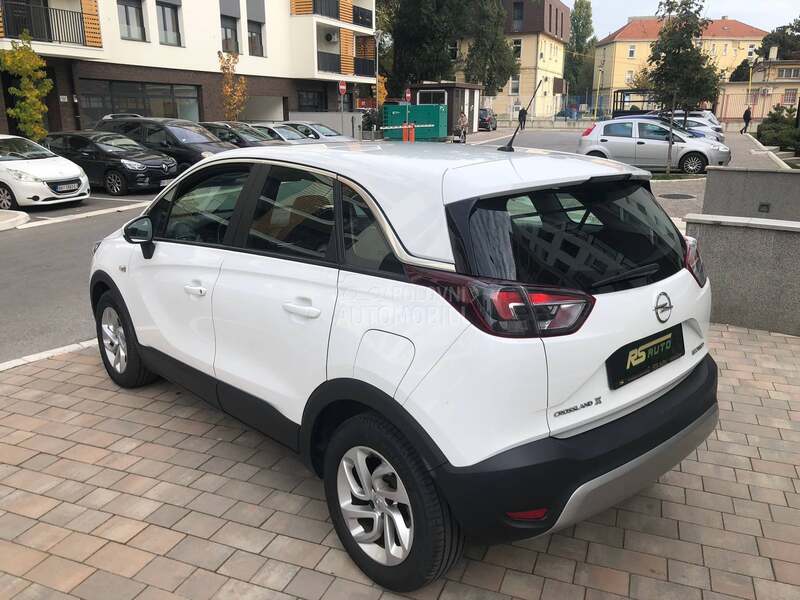Opel Crossland X  N1 crosower