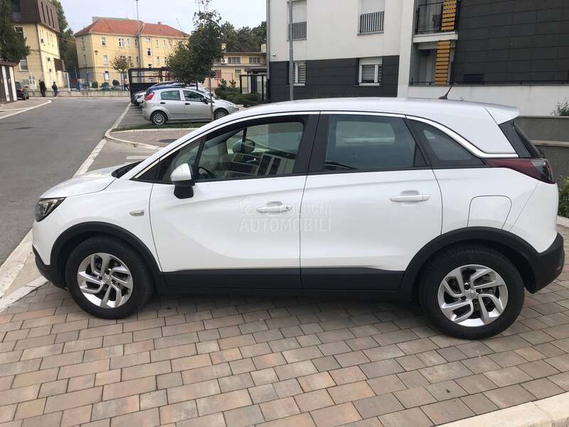 Opel Crossland X  N1 crosower