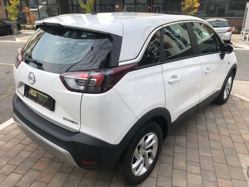Opel Crossland X  N1 crosower