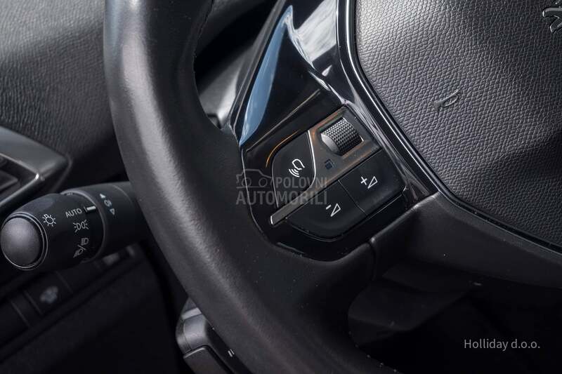Peugeot 5008 1.5BlueHDI Aut Kam