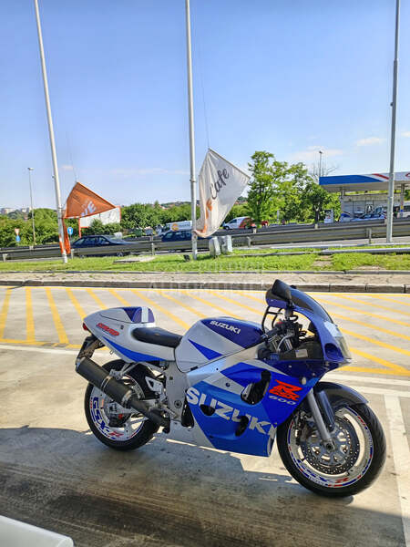 Suzuki gsxr