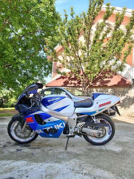 Suzuki gsxr