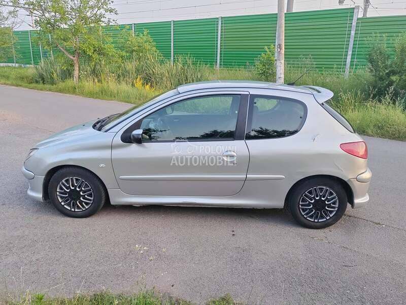 Delovi za Peugeot 206 2003 - 2016. god.