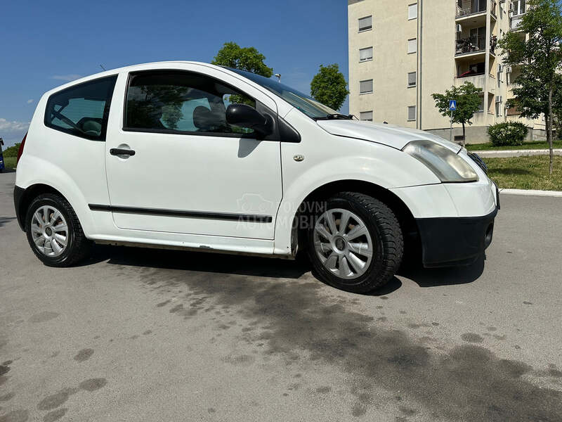 Citroen C2 Vlasn.4god.ser.knji.