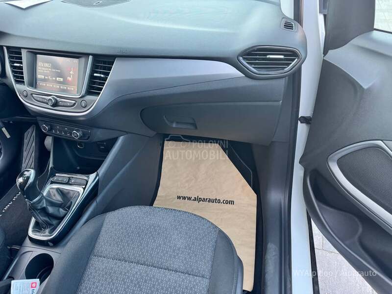 Opel Crossland X  1.2 fabrički tng