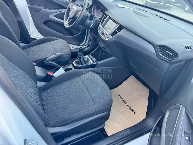 Opel Crossland X  1.2 fabrički tng