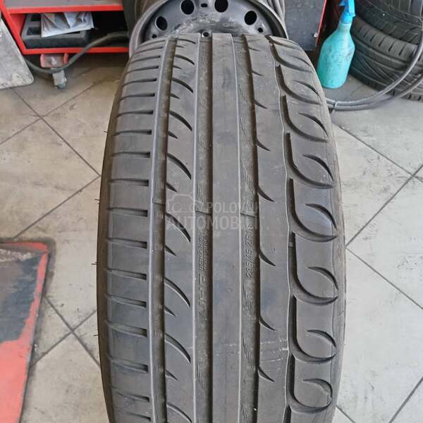 Taurus 235/45 R18 Letnja