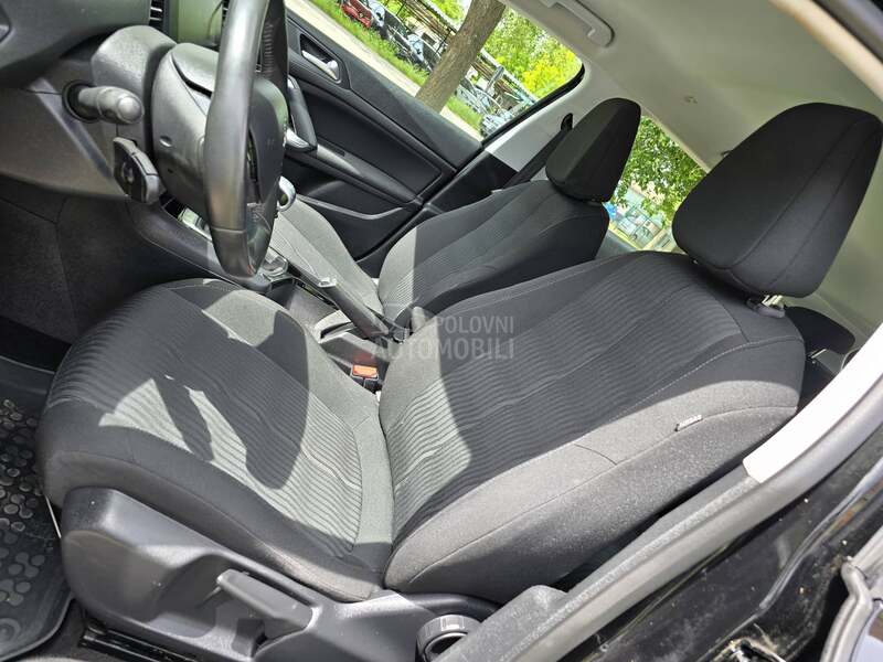 Peugeot 308 1,6i