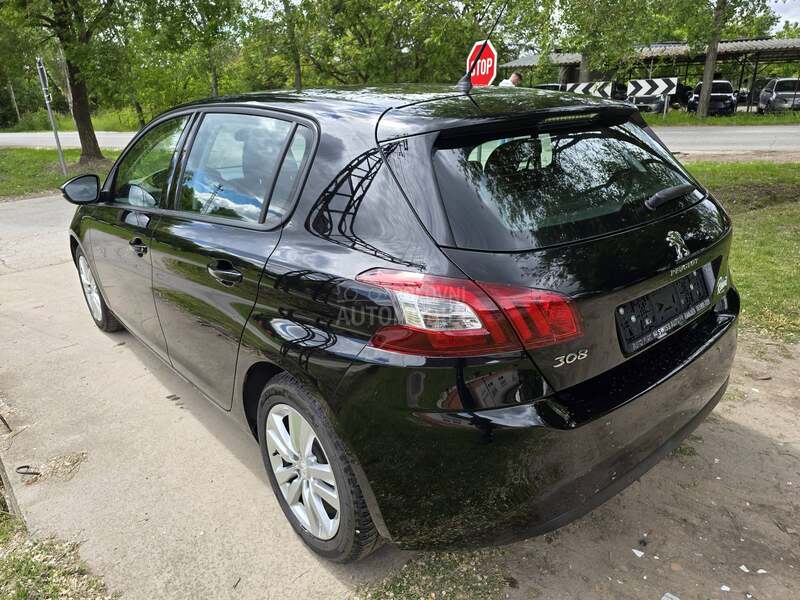 Peugeot 308 1,6i