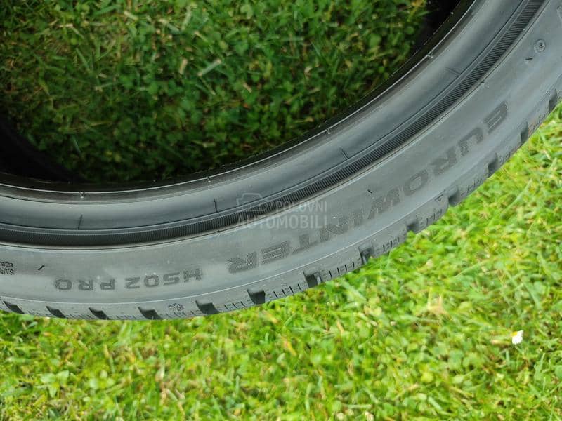 Falken 235/35 R19 Zimska