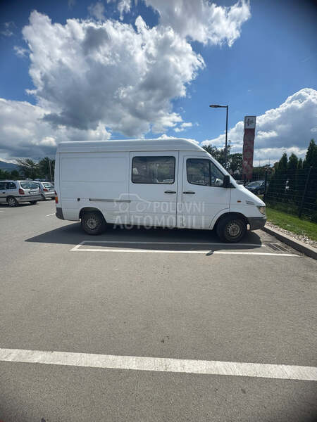 Mercedes Benz Sprinter 