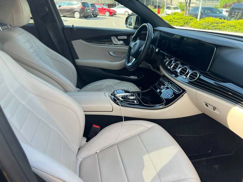 Mercedes Benz E 220 