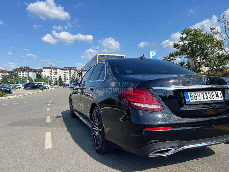 Mercedes Benz E 220 