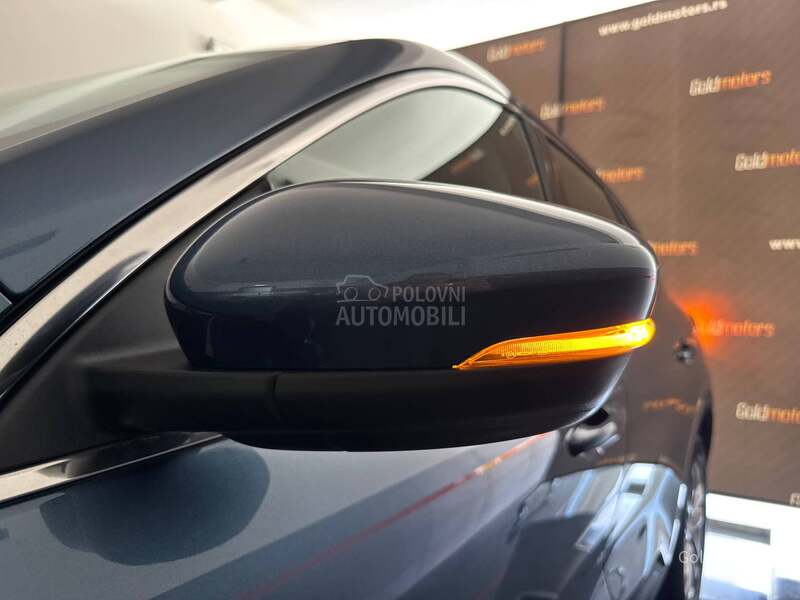 Ford Kuga 2.0 HIBRID TITANIUM