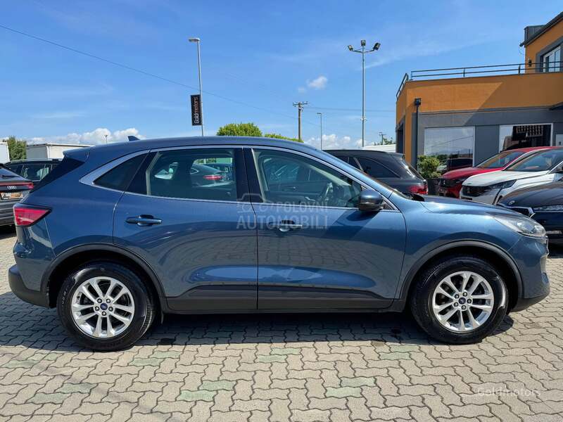 Ford Kuga 2.0 HIBRID TITANIUM