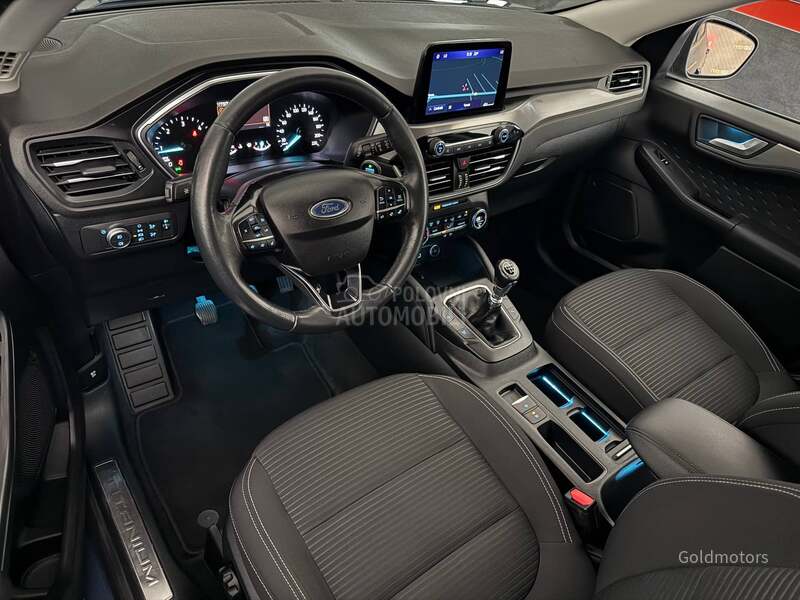 Ford Kuga 2.0 HIBRID TITANIUM