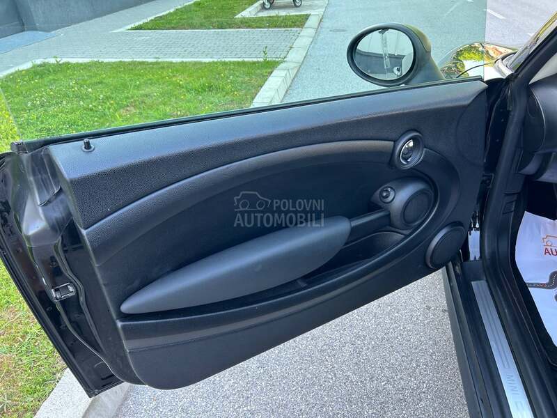 MINI One 