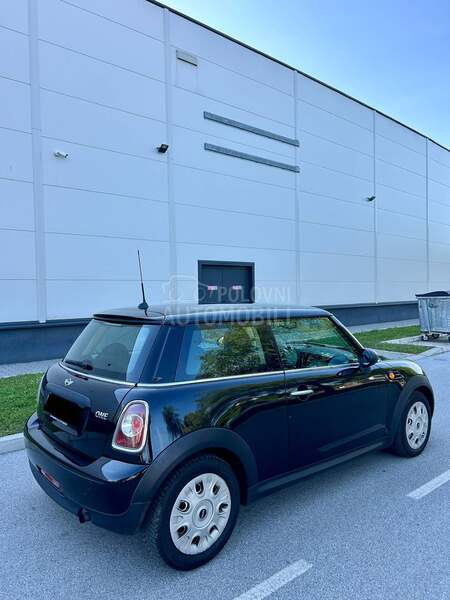 MINI One 