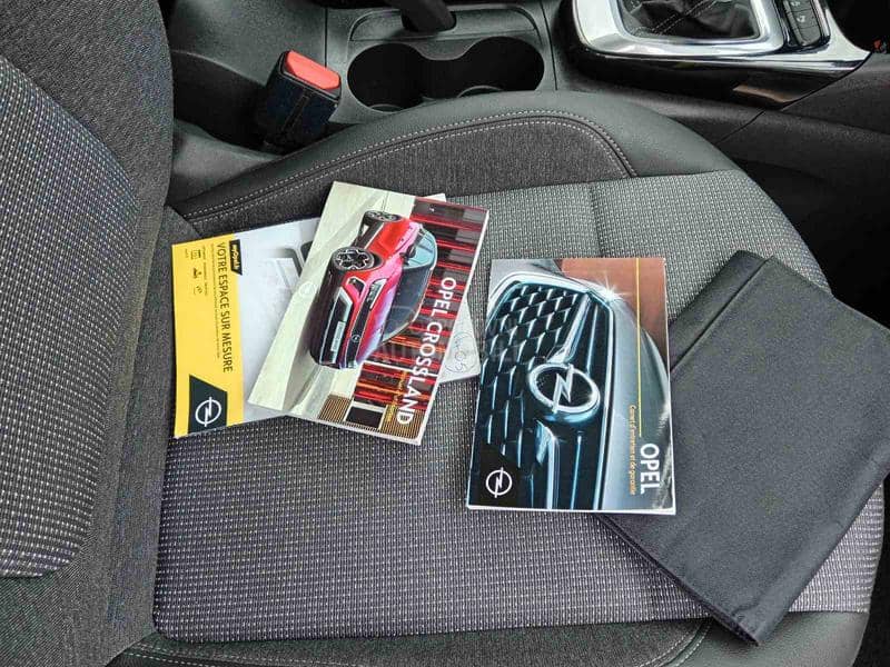 Opel Crossland X  BLACK FRIDAY