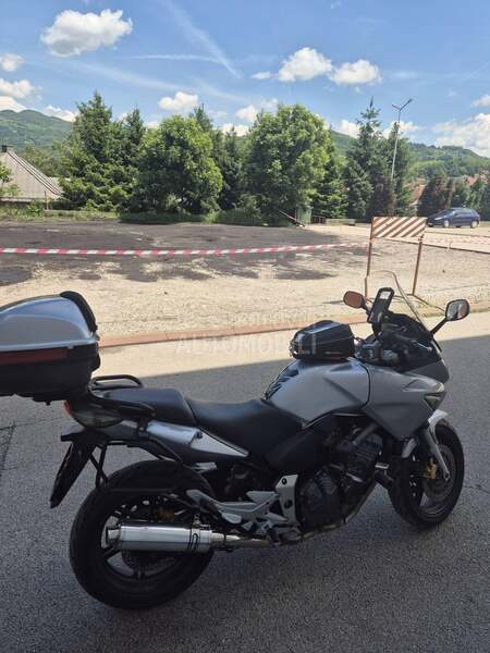 Honda CBF 600SA