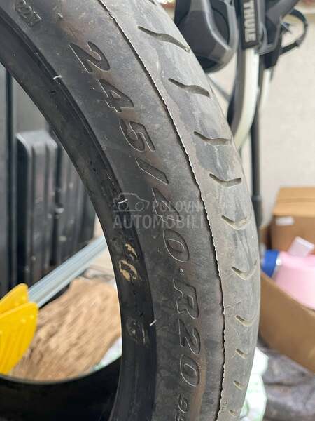 Pirelli 245/40 R20 Letnja