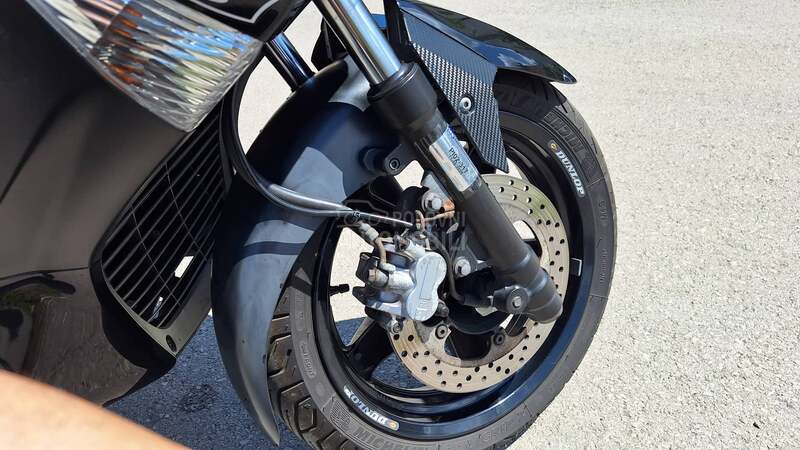 Yamaha X Max