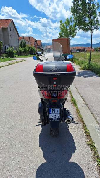 Yamaha X Max
