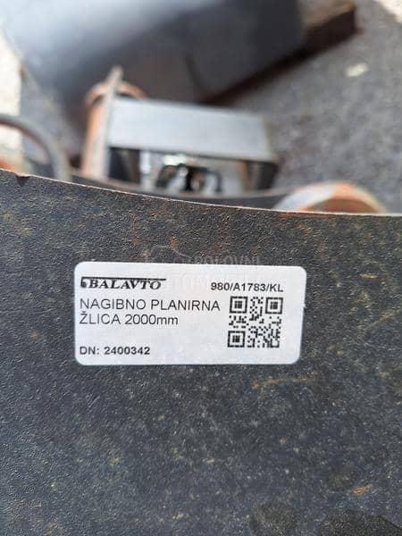 Hidraulična nagibna kašika 2000 mm