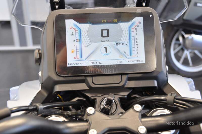 QJMOTOR SRT 700SX