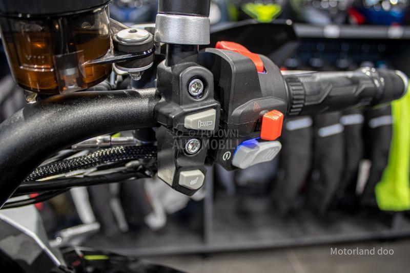 QJMOTOR SRT 700SX TEST