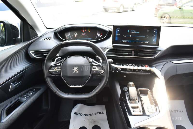 Peugeot 3008 1.2 Active AT