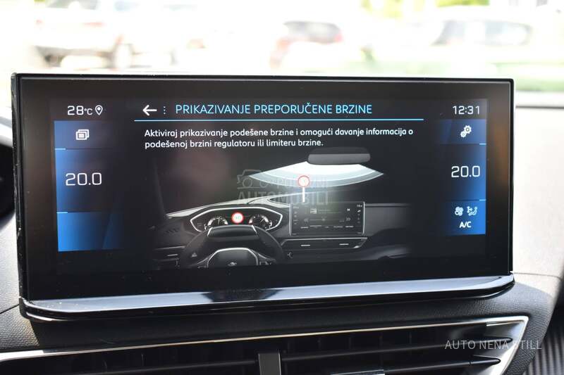 Peugeot 3008 1.2 Active AT