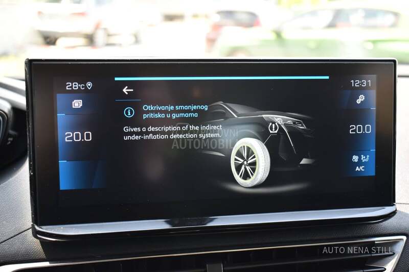 Peugeot 3008 1.2 Active AT