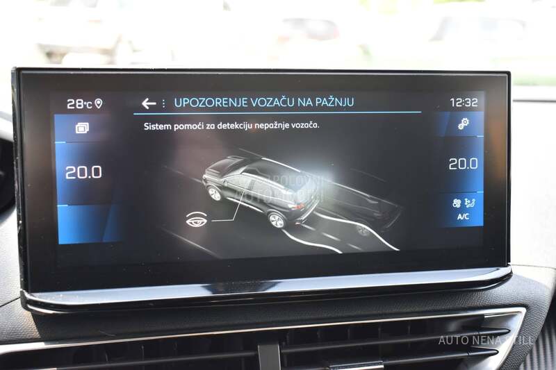 Peugeot 3008 1.2 Active AT