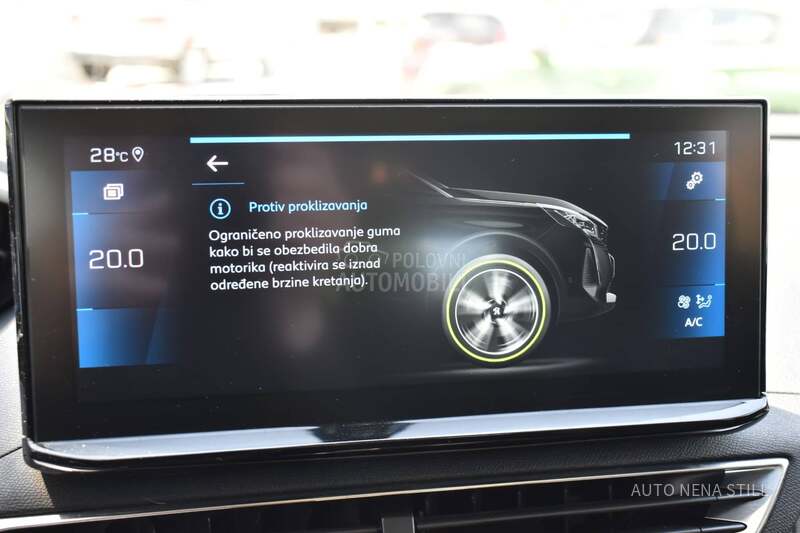 Peugeot 3008 1.2 Active AT