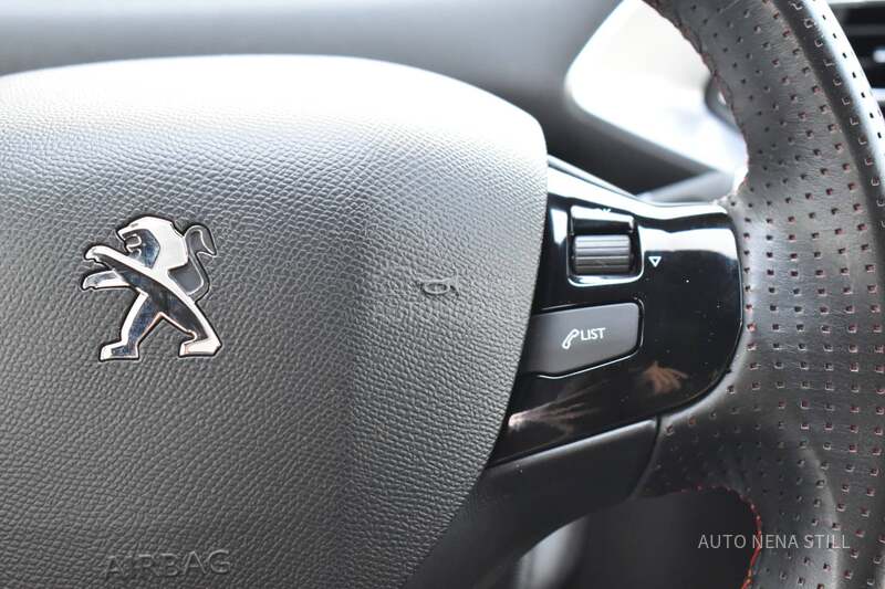 Peugeot 308 1.2 GT Line MT