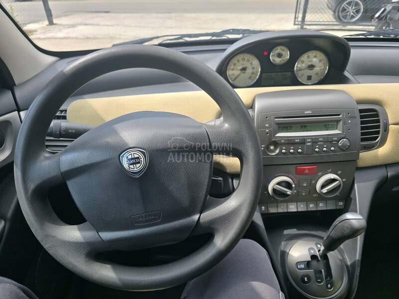 Lancia Ypsilon MATIK