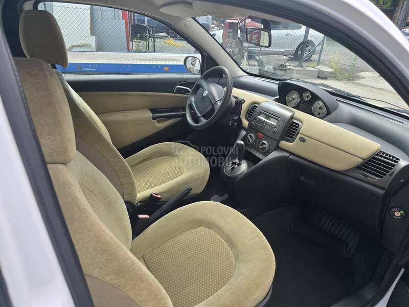 Lancia Ypsilon MATIK
