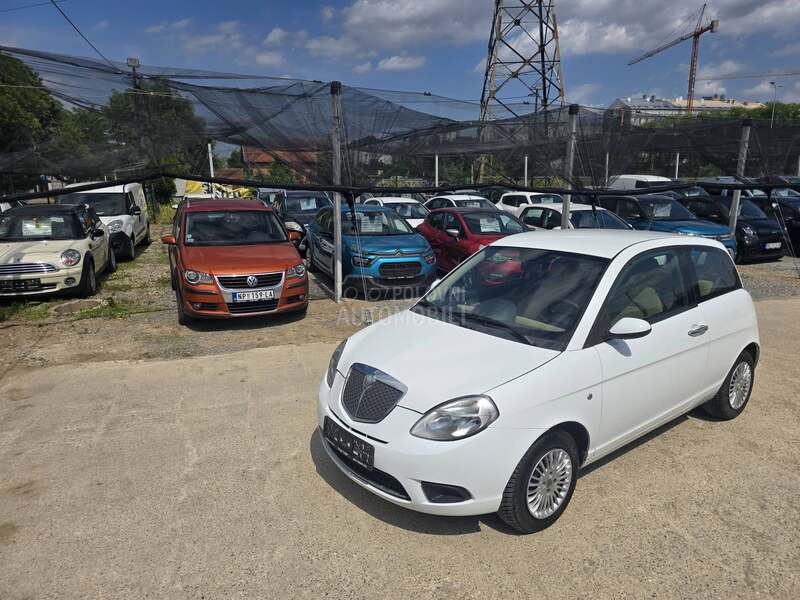 Lancia Ypsilon MATIK