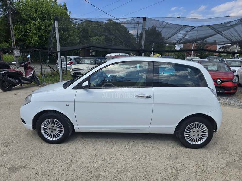 Lancia Ypsilon MATIK