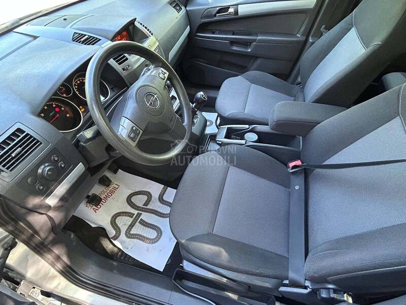 Opel Zafira 1.5.4.0.0.0.k.m