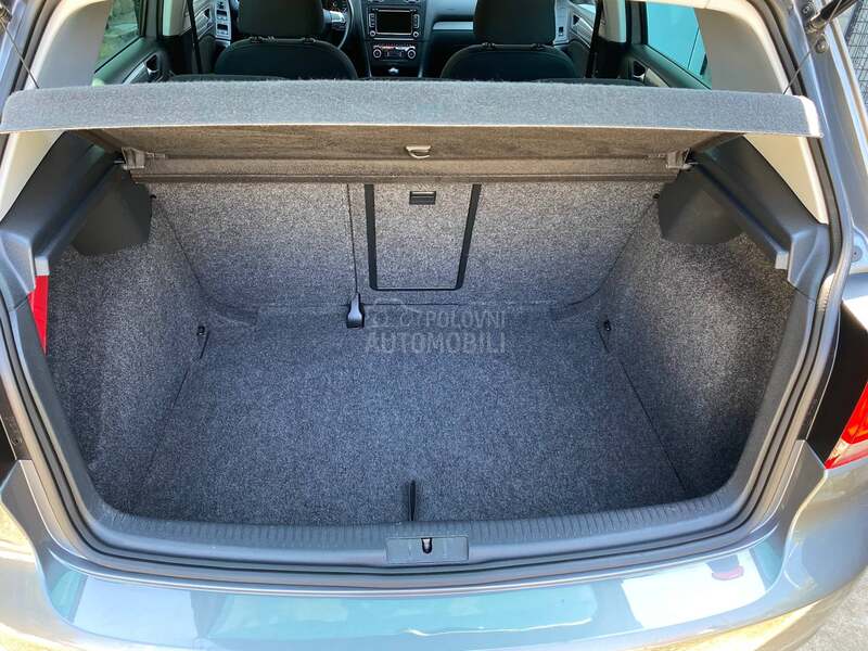 Volkswagen Golf 6 1.6 TDI R-line