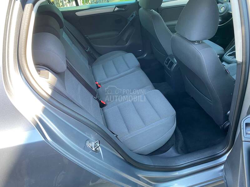 Volkswagen Golf 6 1.6 TDI R-line
